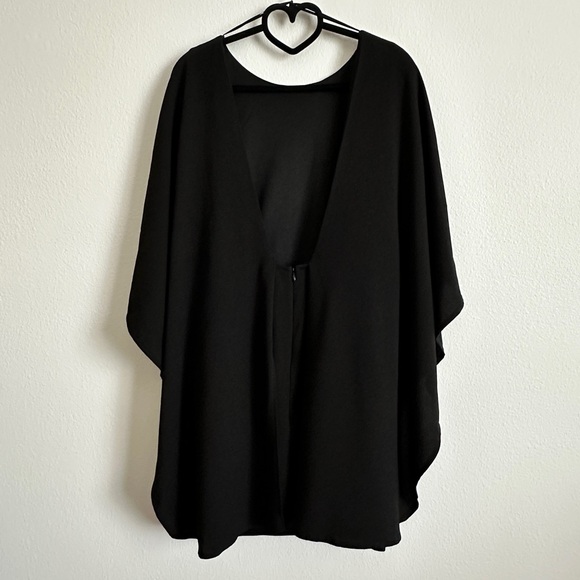 NWT Lulu's Black Overlay Cape Backless Mini Dress Size XL - Picture 6 of 13